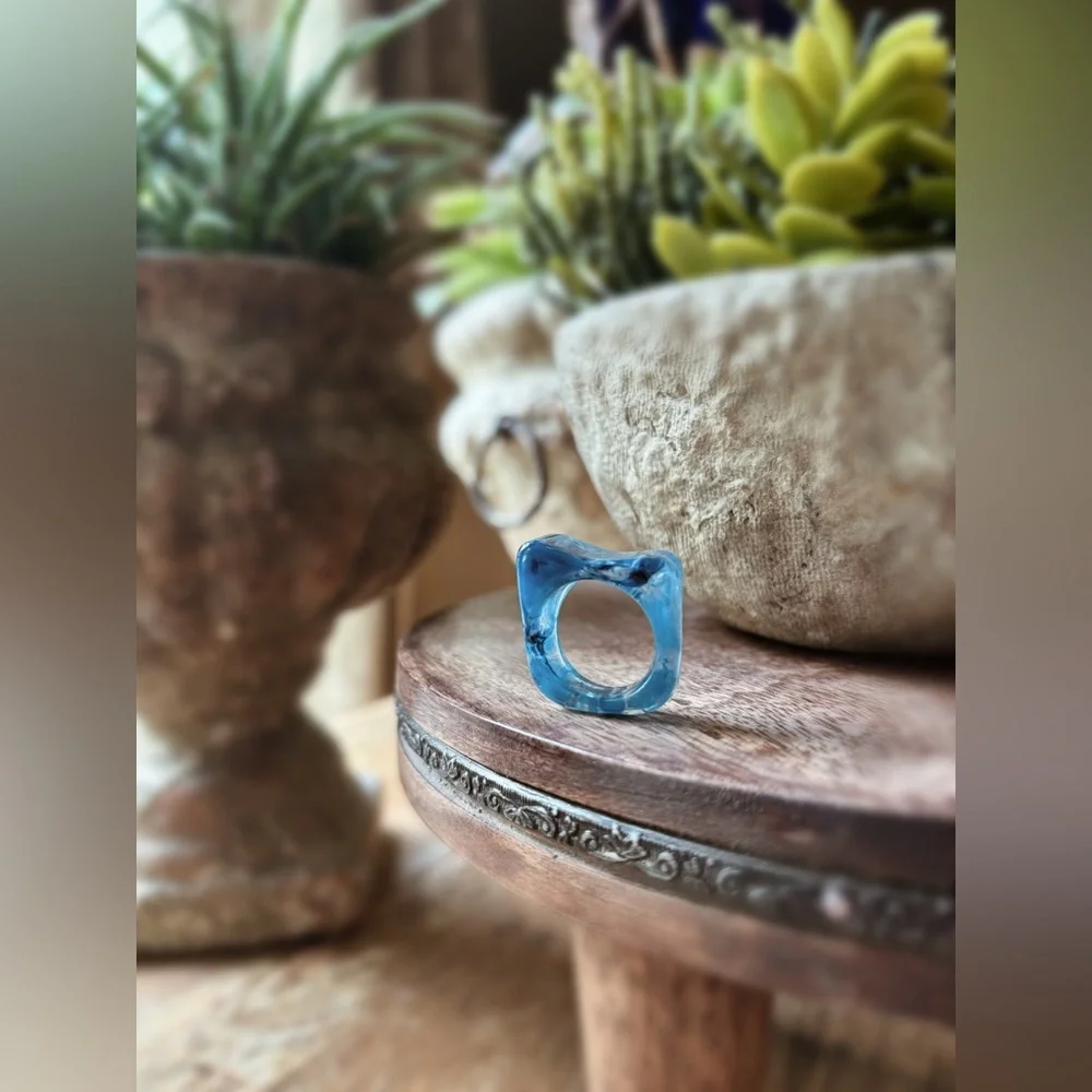Ring Lucite Swirl